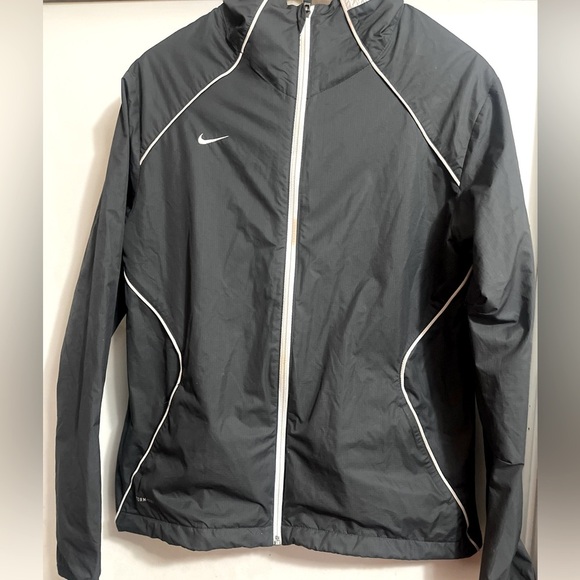 Nike Storm Fit Black Windbreaker Running Jacket Sz M (8-10) Women - Picture 11 of 11